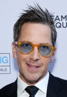 Dan Bucatinsky / Lewis