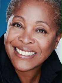 Darlene Cooke / Ciocia Abigail