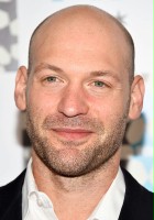 Corey Stoll / Kapitan John Parodi