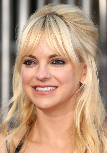 Anna Faris / Erica