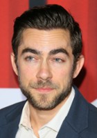 Evan Dumouchel / Tom