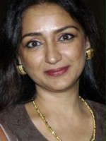 Anuradha Patel / Pani Khanna, matka Anju