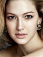 Athena Brensberger / 