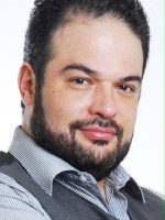 Carlos Corona / Ojciec Elpidio Mora González