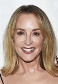 Amanda Wyss 