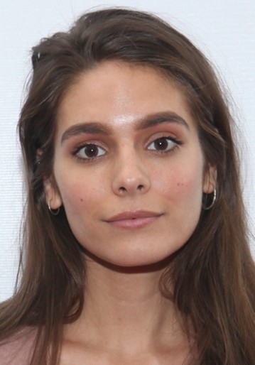 Caitlin Stasey / Isabel Marshall