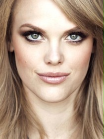 Clare Filipow / Brenda