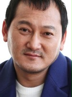 Man-sik Jeong / Sekretarz Soo-cheol Gong