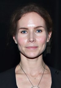 Nina Persson I