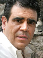 Sergio Reynoso / Komendant Ajenjo