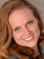 Danica Kneebone / Beth