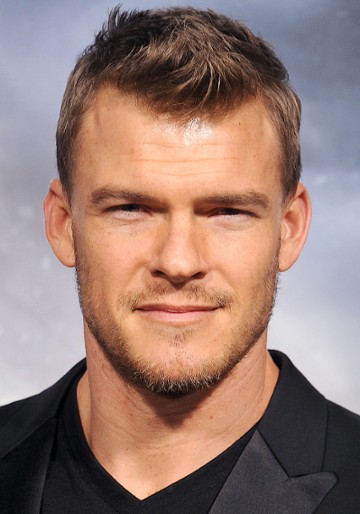 Alan Ritchson / Jack Reacher