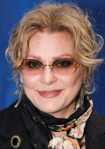Elizabeth Ashley / Ruth Brenner