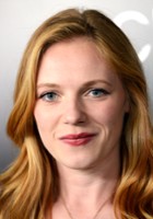 Emma Bell / Anna