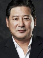 Sang-hun Choi / Dong-hoon Min, ojczym Jeong-hyeona, wuj Joo-wona