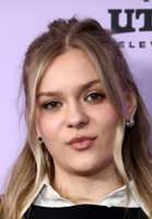 Maisy Stella
