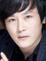 Kwang-yeong Kim / Joo Min-Hyuk, mąż Jung-Hee