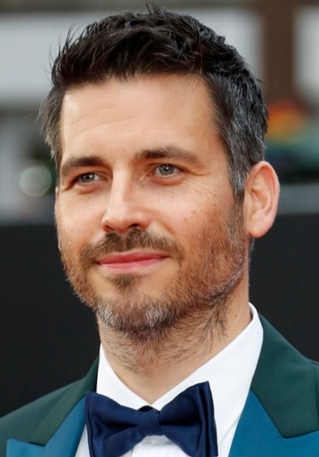 Robert James-Collier / Saul Silva