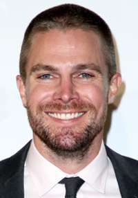 Stephen Amell 