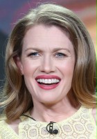 Mireille Enos / Wojna