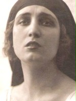 Anna Fougez / 