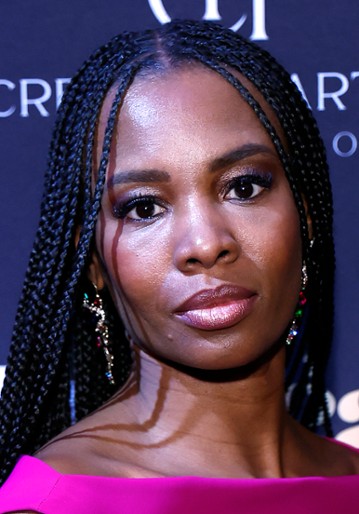 Tamberla Perry / Dr Carol Pierce