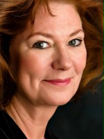 Deborah Hedwall / Sędzia Hancock 