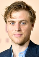 Johnny Flynn / Młody Nicky Winton