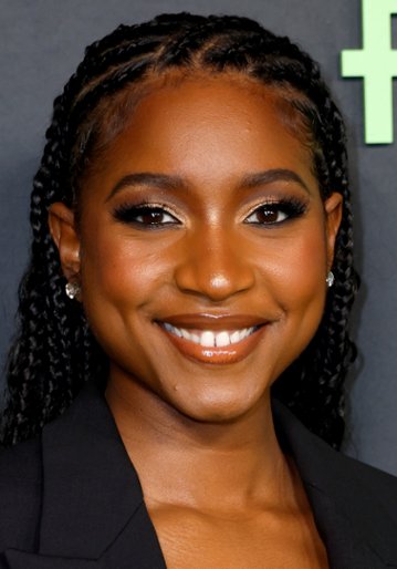 Carlacia Grant / Cleo