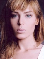 Yoanna House 