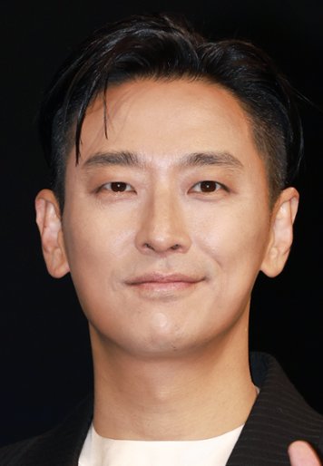 Ji-hoon Ju / Książę korony Chang Yi