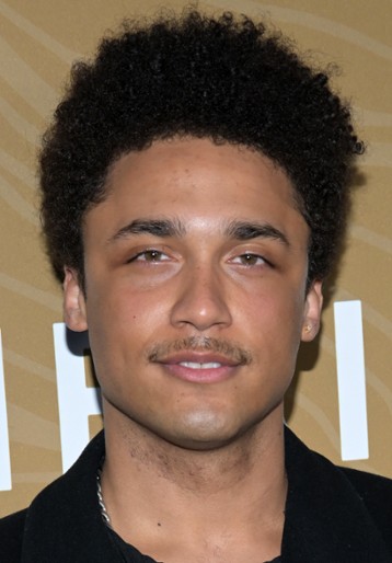 Corteon Moore / Gabe