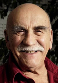 Warren Mitchell I