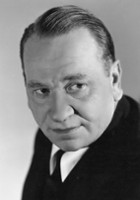 Wallace Beery / Pułkownik Klemm