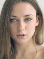 Ingrid Olerinskaya / Uczennica