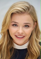 Chloë Grace Moretz / Kayla