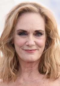 Lisa Emery 