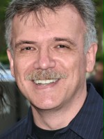 Alex Raskin / 