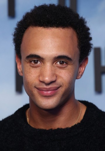 Miles Barrow / Brat Gabriel