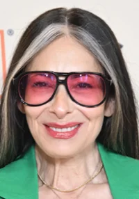 Stacy London 