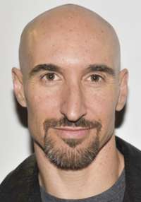 Scott Menville 