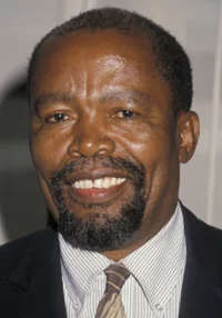 Zakes Mokae 