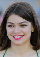 Catharine Daddario / Bea