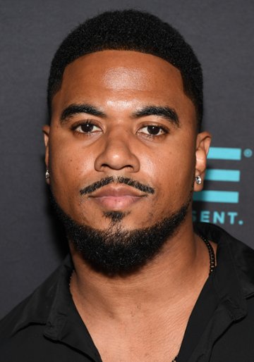 Julian Horton / Roy