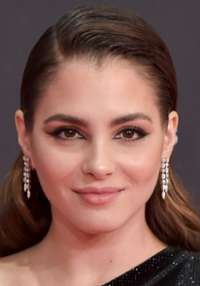 Andrea Duro 