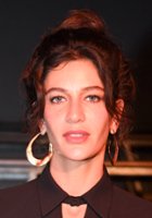 Berrak Tüzünataç