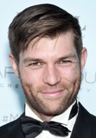 Liam McIntyre / Sotiris