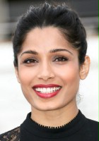 Freida Pinto / Dia