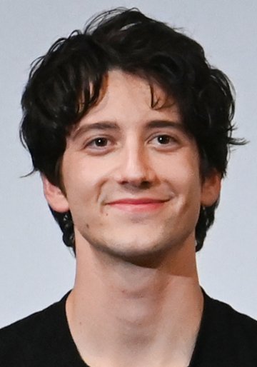 Milo Manheim / Wally Clark