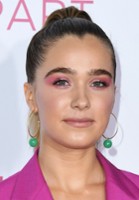 Haley Lu Richardson / Stella